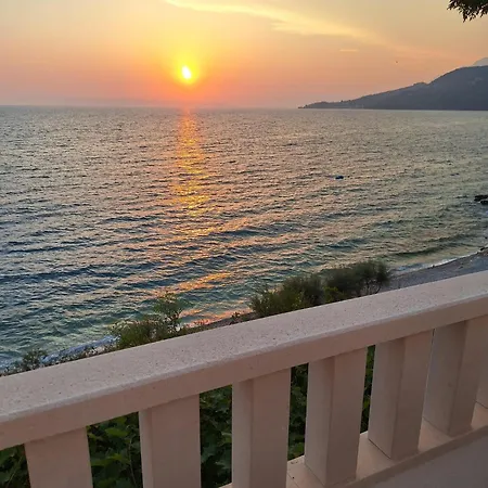 On Beach 3 Διαμέρισμα Drasnice