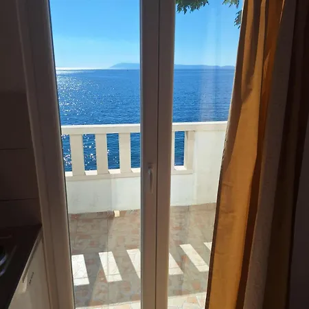 On Beach 3 Διαμέρισμα Drasnice