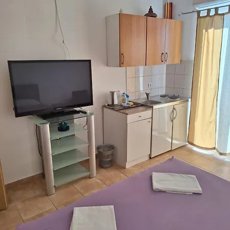 On Beach 3 Apartman Drasnice